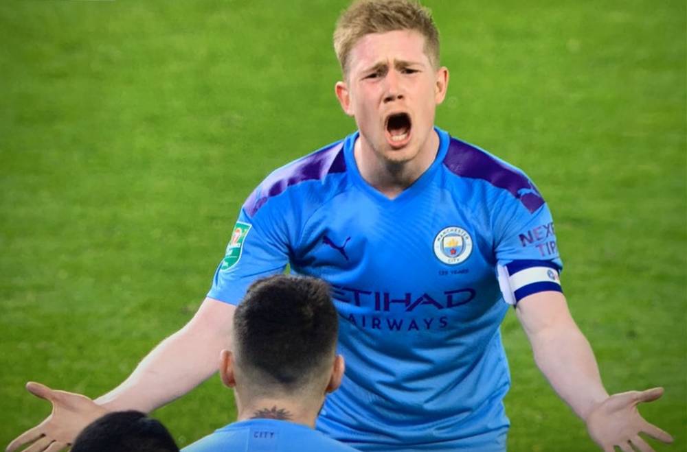 拜仁莱万多夫斯基关键进球锁定胜局（莱万多夫斯基致胜一球助拜仁全取三分）