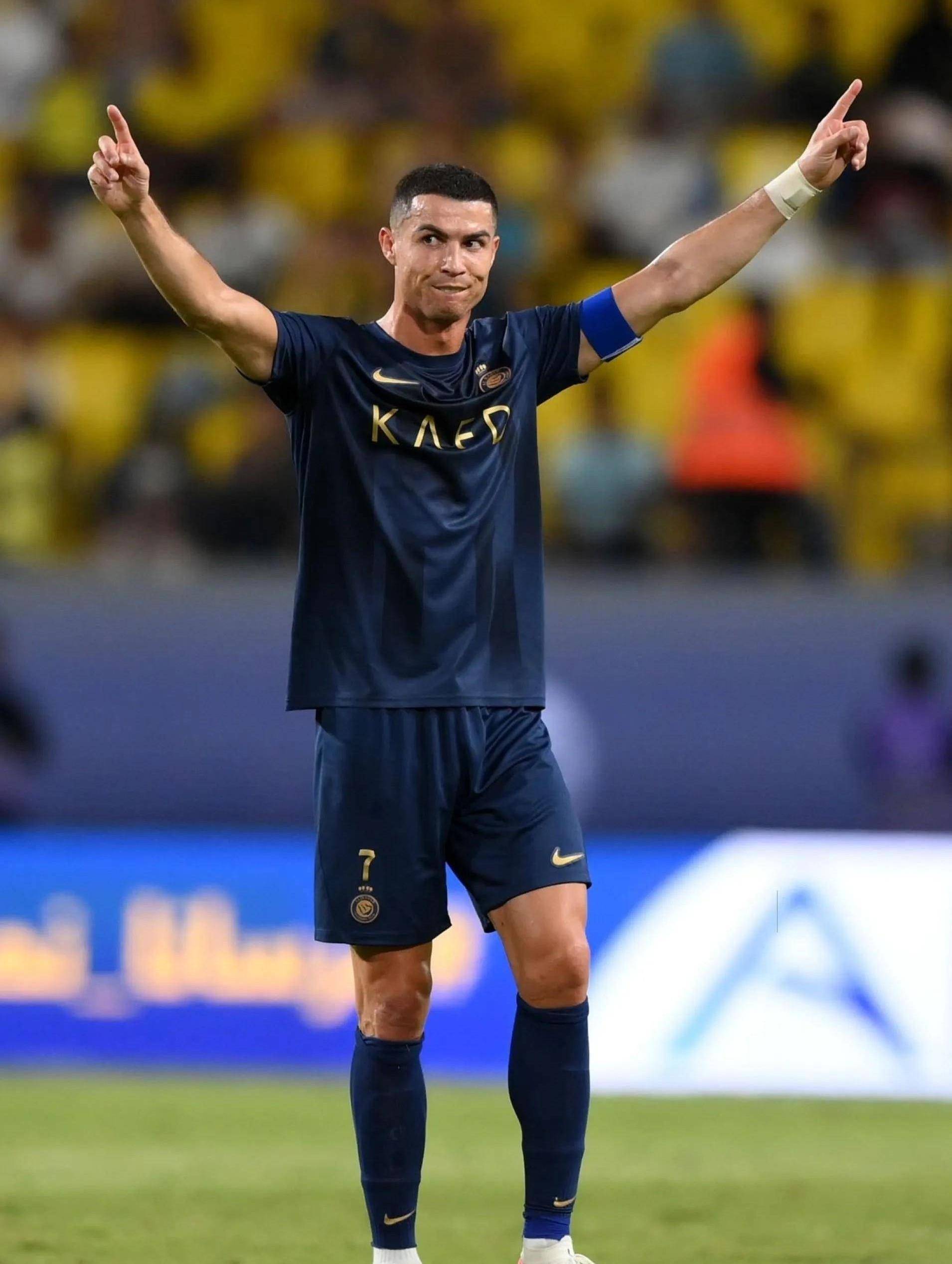 此前球报称本菲卡有意格雷罗，记录报：俱乐部否认了兴趣（球报称本菲卡相中格雷罗，记录报辟谣：俱乐部否认传闻）