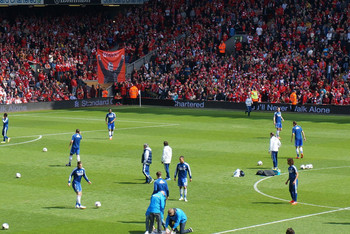 连救4个局点轰6-0！王曼昱打出窒息逆转，第三局直接打崩对手（连救4个局点后6-0反击，王曼昱上演窒息式逆转，第三局彻底打垮对手）