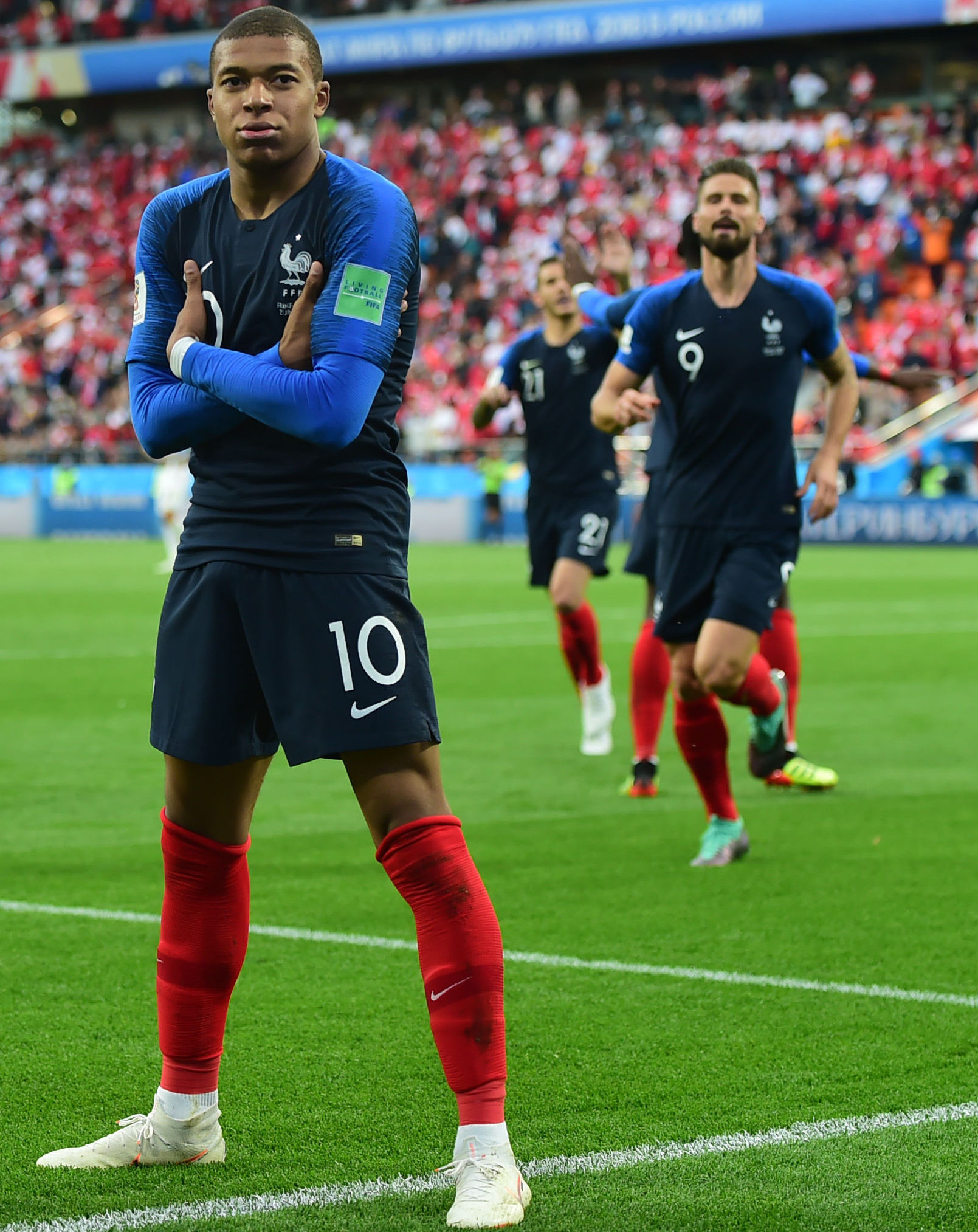 米奇·约翰逊：对马刺下半场表现失望，虽赢了但要给予对手肯定（米奇·约翰逊：虽胜马刺下半场令人失望，仍应肯定对手表现）