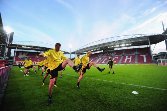 女排半决赛第二回合江苏3：0战胜辽宁，以大比分2：0晋级总决赛张常宁 江苏女排（排超半决赛次回合：江苏女排3-0辽宁，总比分2-0晋级总决赛，张常宁发威）