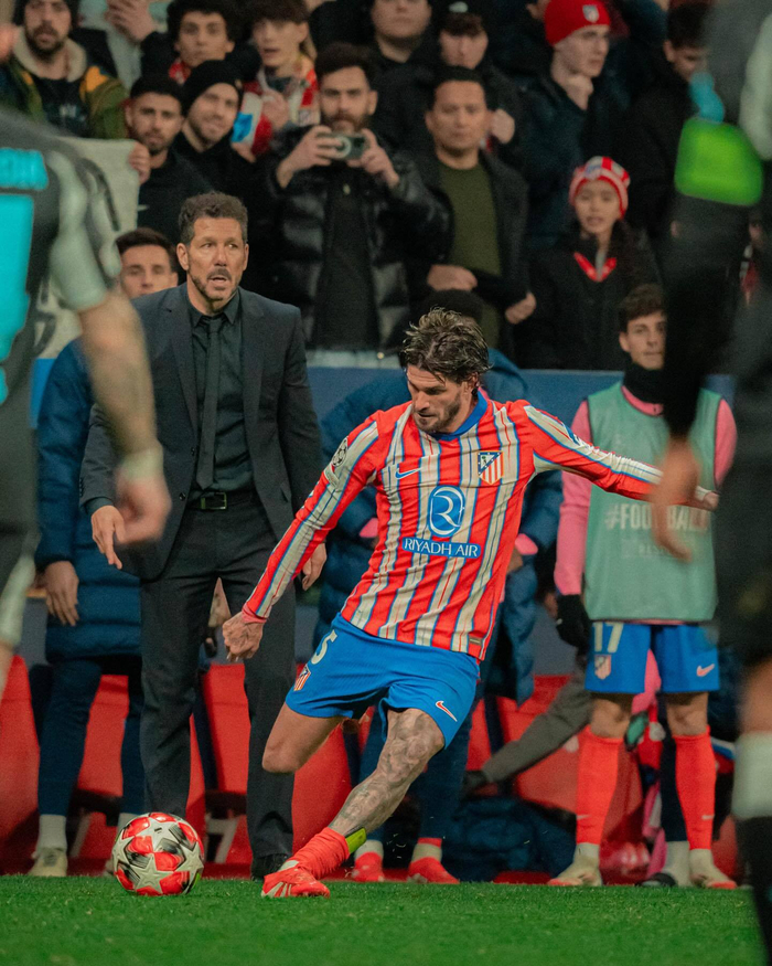 跟队记者：普利希奇参加部分合练，明天将决定他能否参赛（队记：普利希奇参与部分合练，能否出战将于明日确定）